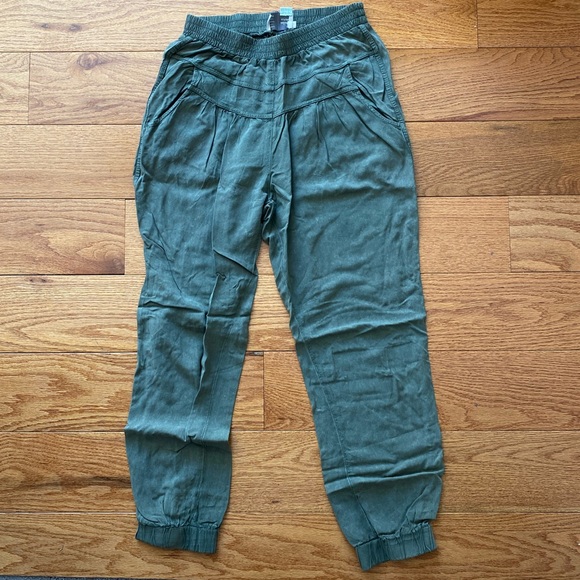 Anthropologie Pants - Anthropologie Green Joggers